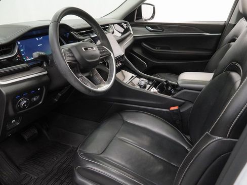 Used 2022 Jeep Grand Cherokee Limited 4xe image 19