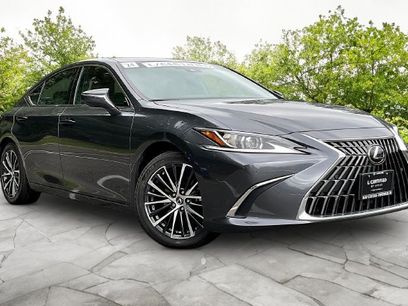 Certified 2024 Lexus ES 350 w/ Premium Package
