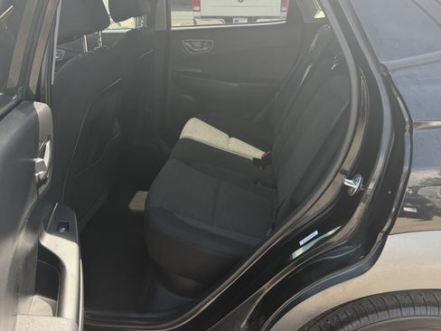 Used 2021 Hyundai Kona SEL FWD image 14