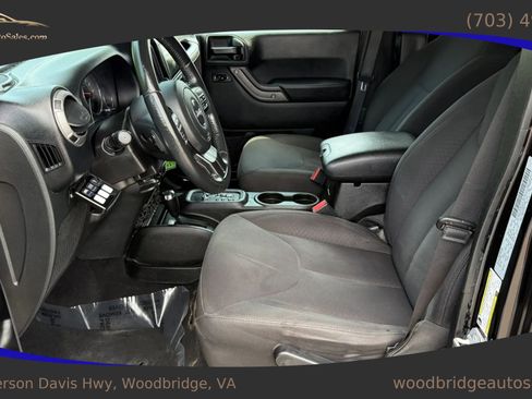 Used 2017 Jeep Wrangler Unlimited Sport w/ Quick Order Package 24S AWD/4WD image 16