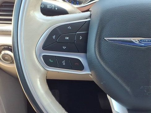 Used 2019 Chrysler Pacifica Limited FWD image 20
