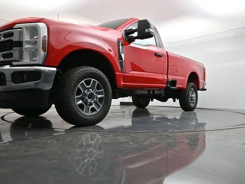New 2025 Ford F350 XLT image 25
