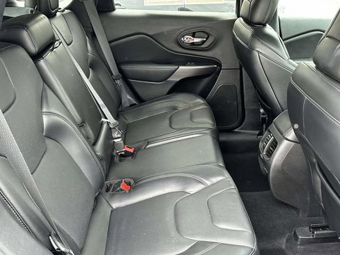 Used 2021 Jeep Cherokee Limited AWD/4WD image 10