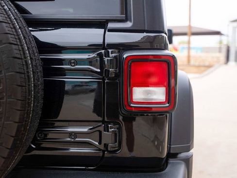 Used 2024 Jeep Wrangler Sport S image 82