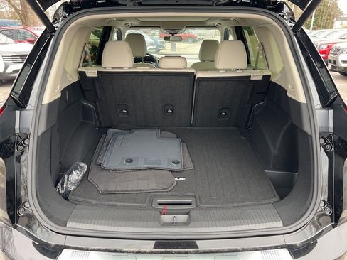 New 2025 Nissan Rogue SV w/ SV Premium Package image 24