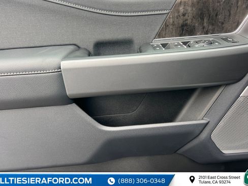 New 2026 Ford F250 Lariat w/ Black Appearance Package image 12