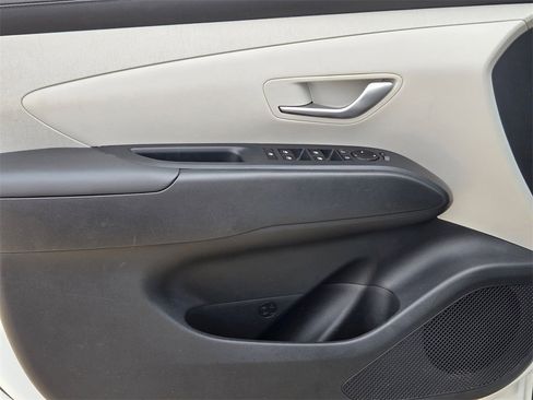 Used 2025 Hyundai Tucson SEL image 11