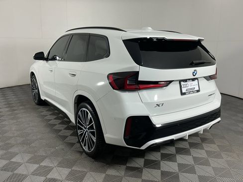 Used 2025 BMW X1 xDrive28i w/ Premium Package AWD/4WD image 5