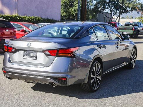 Used 2022 Nissan Altima 2.5 SR image 8