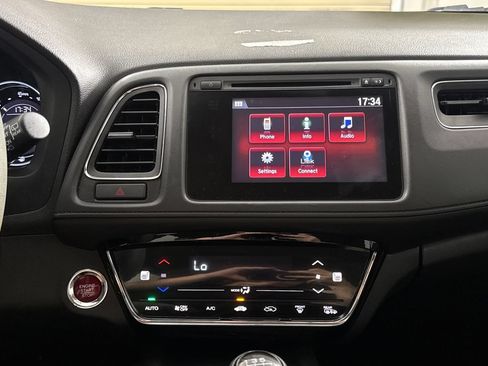 Used 2017 Honda HR-V EX image 16