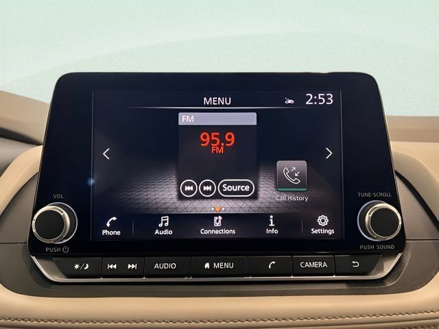 Used 2025 Nissan Rogue SV AWD/4WD image 22