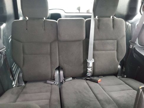 Used 2016 Dodge Grand Caravan SE FWD image 12