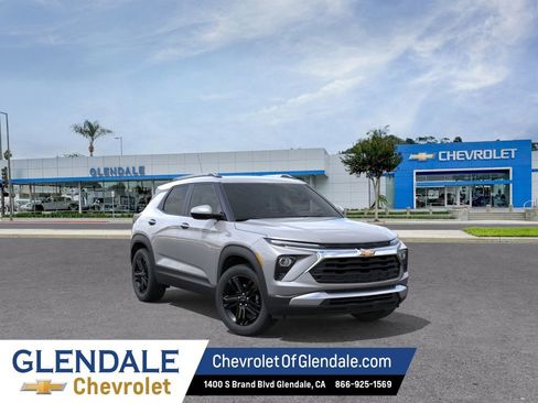 New 2026 Chevrolet TrailBlazer LT w/ Midnight Edition FWD image 1