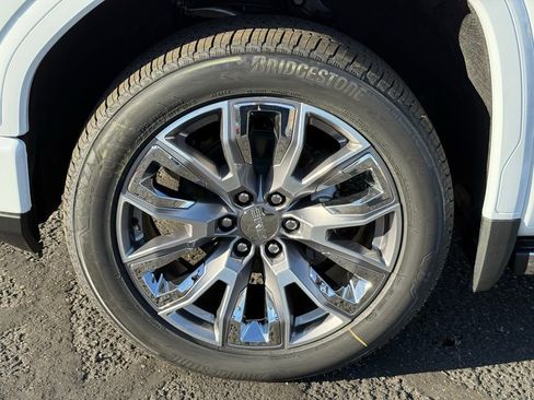 New 2026 GMC Sierra 1500 Denali image 9