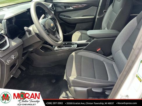 Used 2026 Chevrolet TrailBlazer LT w/ Driver Confidence Package FWD image 18