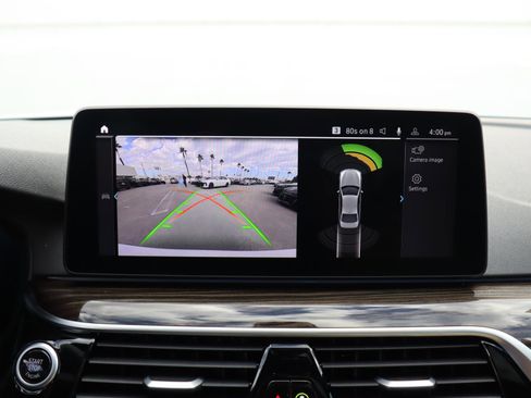 Certified 2023 BMW 530e w/ Convenience Package image 25