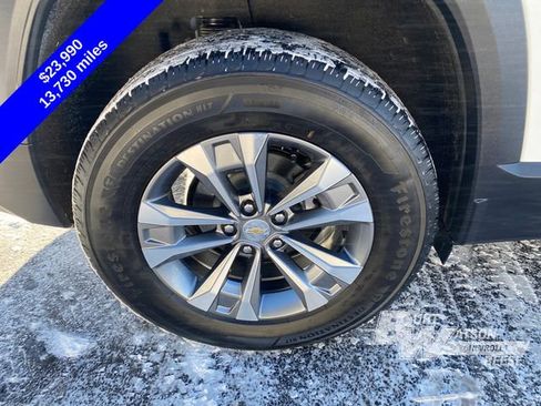 Used 2025 Chevrolet Equinox LT image 16