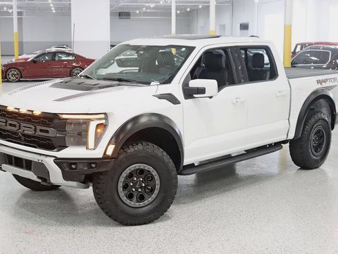Used 2025 Ford F150 Raptor AWD/4WD image 8