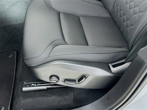 Used 2026 Volvo XC90 B6 Plus w/ Protection Package Premier image 9