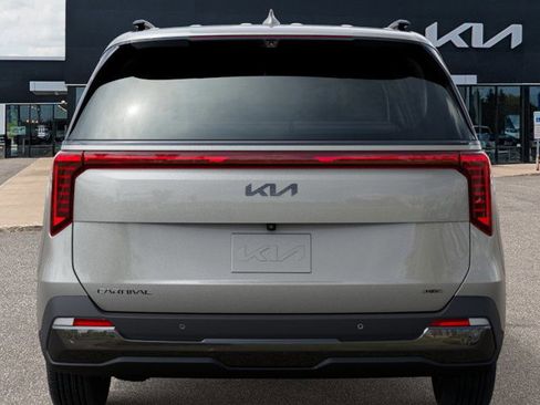 New 2026 Kia Carnival image 13