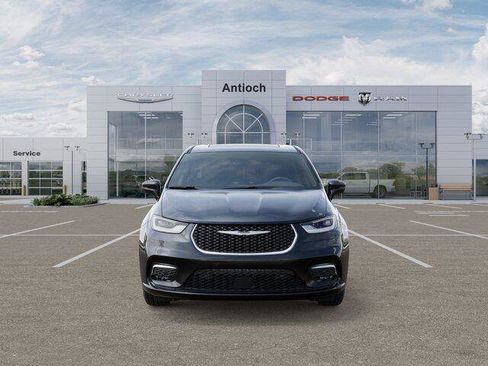 New 2026 Chrysler Pacifica Select AWD/4WD image 9