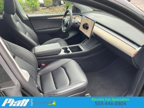 Used 2023 Tesla Model Y Long Range AWD/4WD image 48