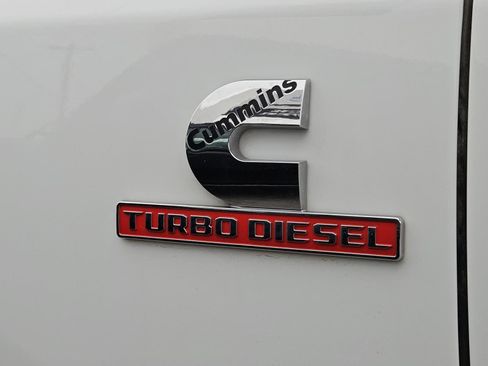 Used 2024 RAM 3500 SLT w/ Quick Order Package 2YG SLT AWD/4WD image 8