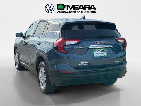 Used 2024 GMC Terrain SLE AWD/4WD image 3