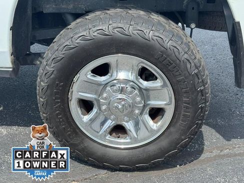Used 2024 RAM 2500 Tradesman w/ Chrome Appearance Group AWD/4WD image 7