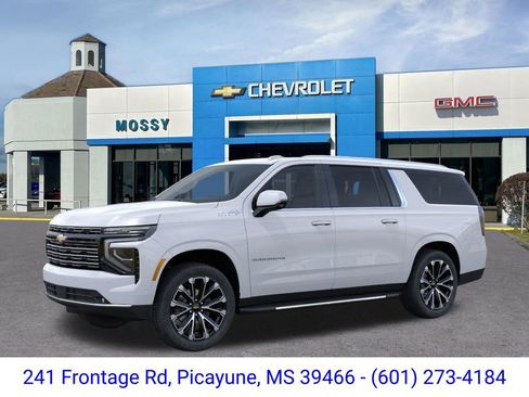 New 2026 Chevrolet Suburban High Country RWD image 2