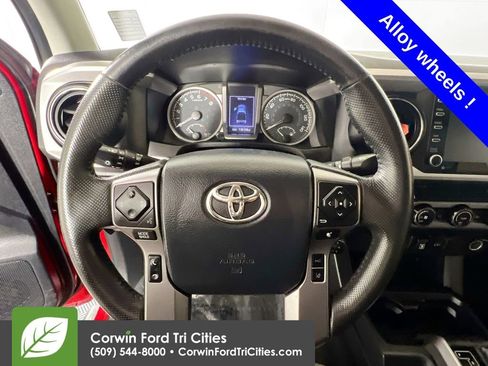 Used 2020 Toyota Tacoma SR5 image 8