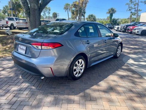 Used 2026 Toyota Corolla LE FWD image 5