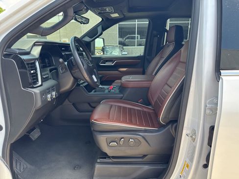 Used 2024 GMC Sierra 2500 Denali Ultimate w/ Max Trailering Package image 12