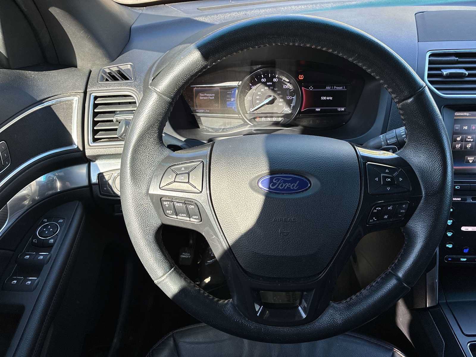 Used 2016 Ford Explorer Sport w/ Equipment Group 401A AWD/4WD image 11