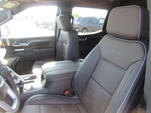 New 2026 GMC Sierra 1500 Denali image 12