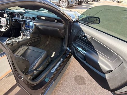 Used 2022 Ford Mustang Premium w/ 2.3L High Performance Package RWD image 28