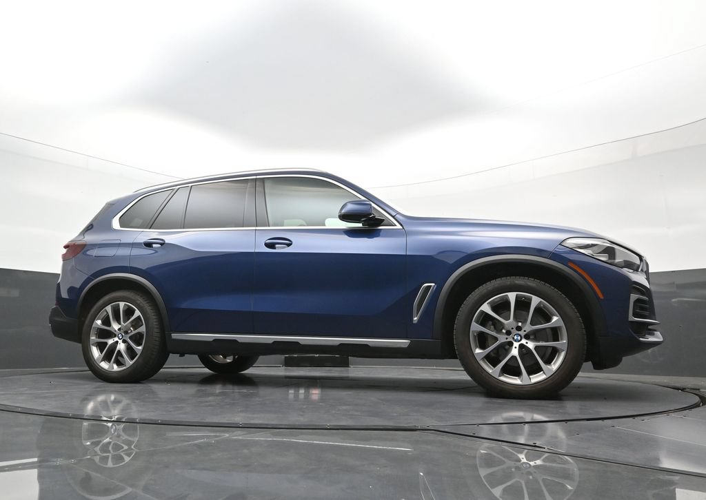 Used 2022 BMW X5 xDrive40i w/ Premium Package AWD/4WD image 28