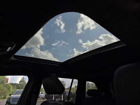 New 2026 Jeep Grand Cherokee Limited RWD image 12