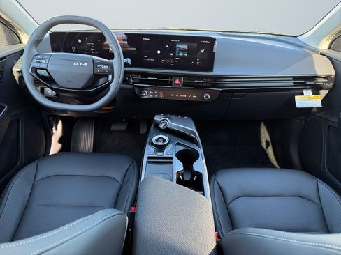 New 2025 Kia EV6 Wind image 10