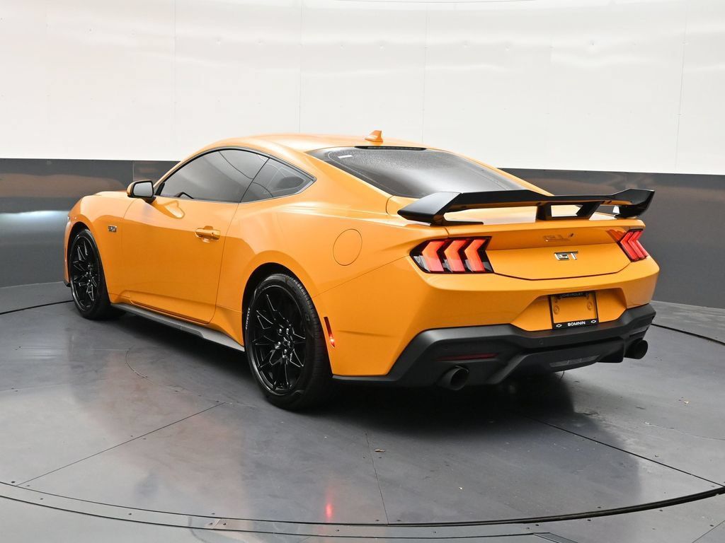 Used 2026 Ford Mustang GT Premium RWD image 3