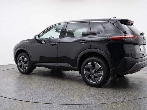Used 2025 Nissan Rogue SV AWD/4WD image 6