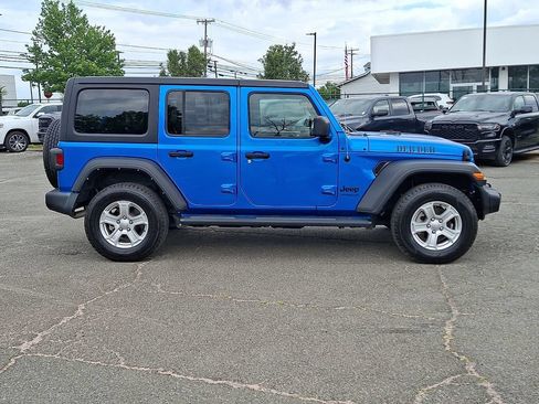 Used 2022 Jeep Wrangler Unlimited Sport AWD/4WD image 10
