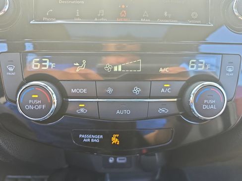 Used 2021 Nissan Rogue Sport SL w/ Premium Package FWD image 22