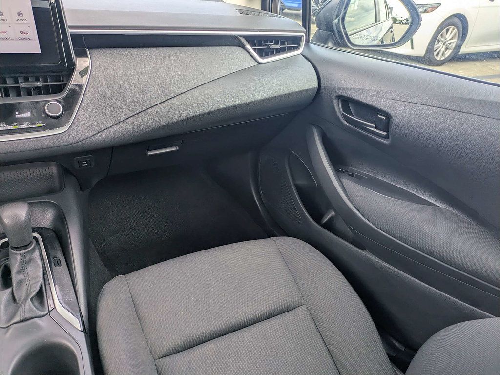 Used 2023 Toyota Corolla LE FWD image 16