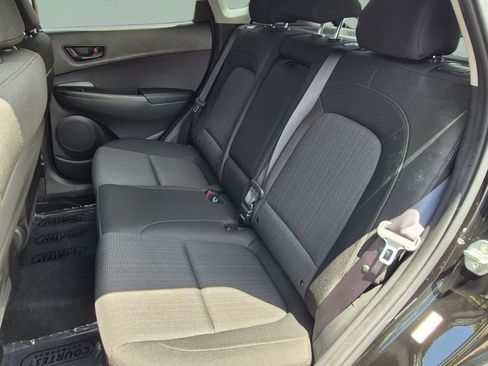 Certified 2022 Hyundai Kona SEL FWD image 15