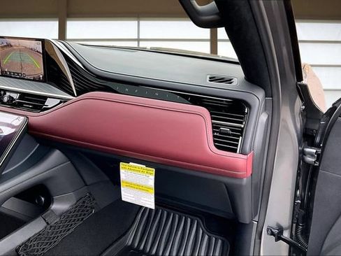 New 2026 INFINITI QX80 Autograph image 17