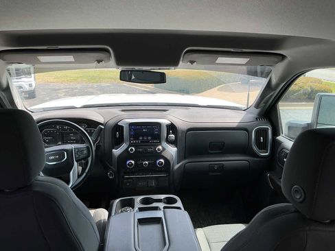 Used 2022 GMC Sierra 2500 SLE w/ SLE Convenience Package image 6