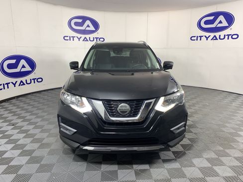 Used 2020 Nissan Rogue SV w/ Premium Package FWD image 9
