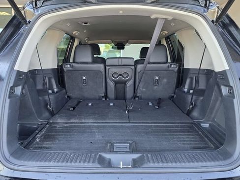 Used 2025 Honda Pilot EX-L image 17
