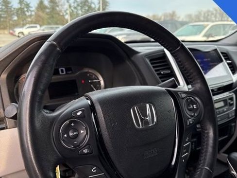 Used 2019 Honda Ridgeline RTL-E image 11